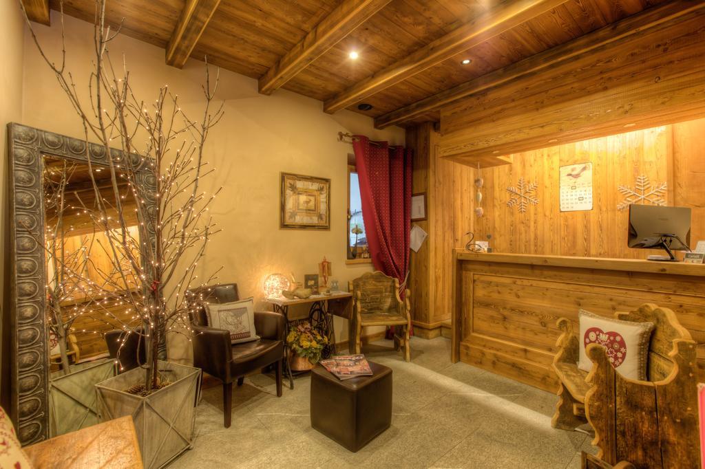 B&B Residence Checrouit クールマイユール エクステリア 写真