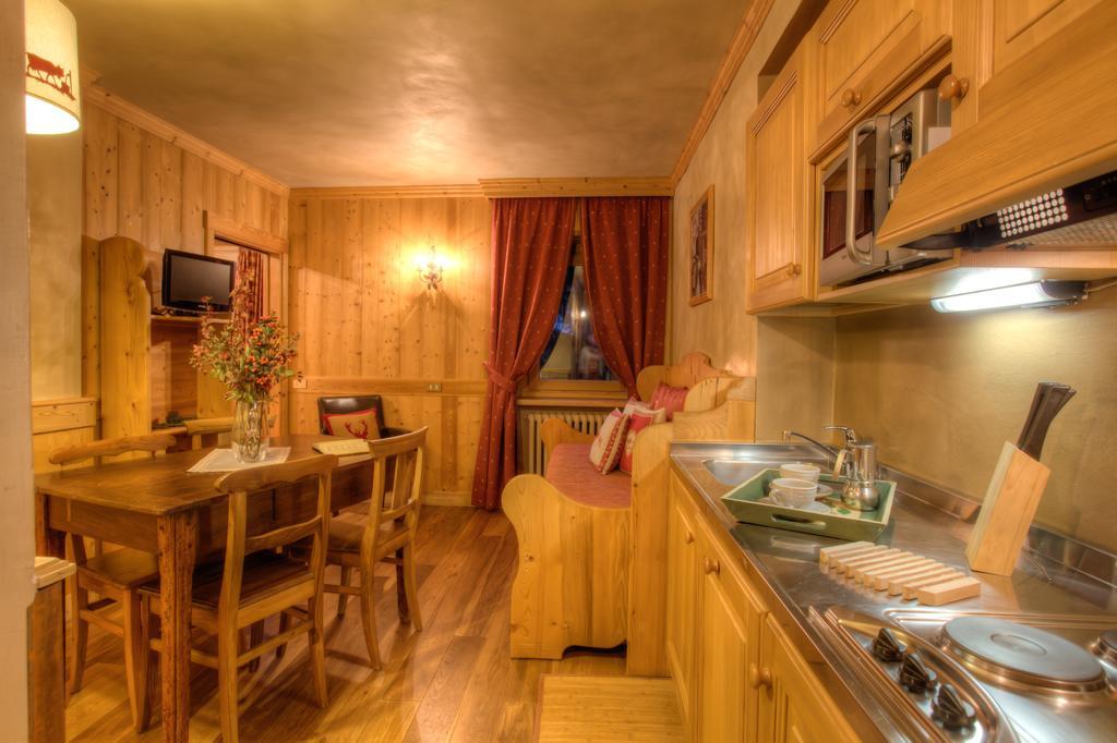 B&B Residence Checrouit クールマイユール エクステリア 写真